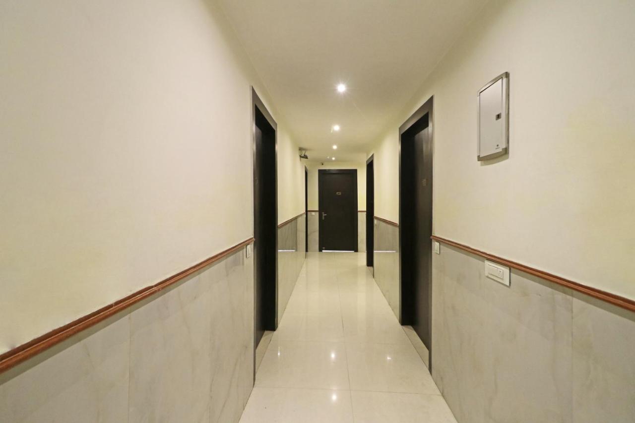 Hotel Paragon Suites New Delhi Eksteriør billede