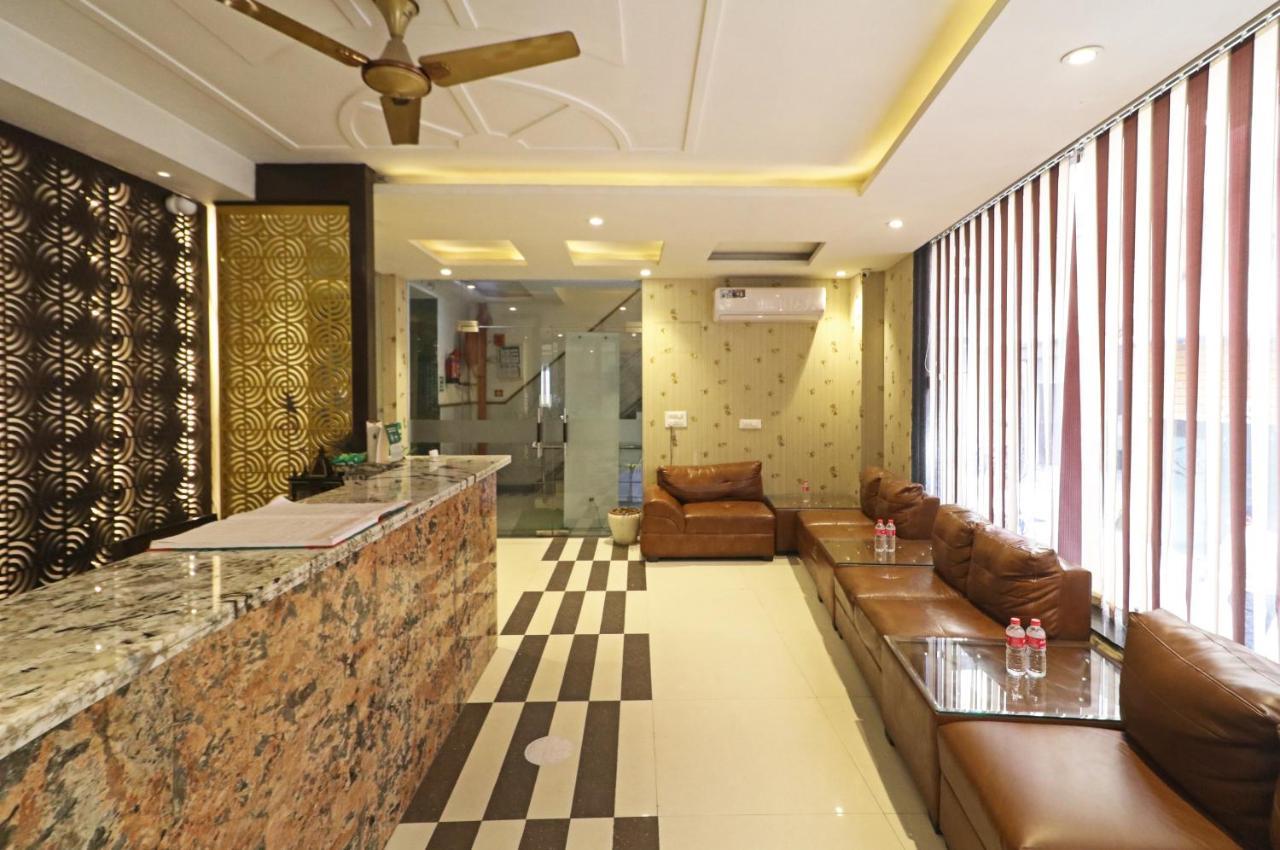 Hotel Paragon Suites New Delhi Eksteriør billede