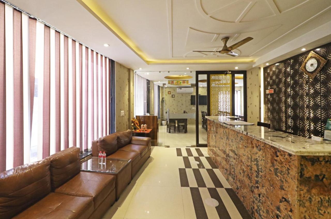 Hotel Paragon Suites New Delhi Eksteriør billede