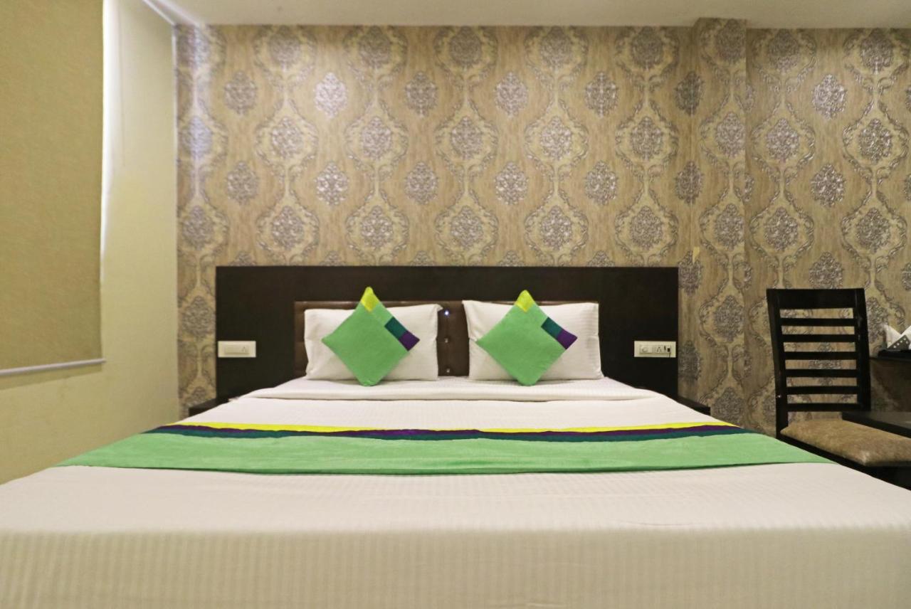 Hotel Paragon Suites New Delhi Eksteriør billede